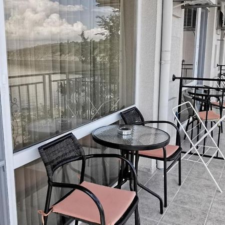 Villa Lazuren Bryag Černomorec Exteriér fotografie
