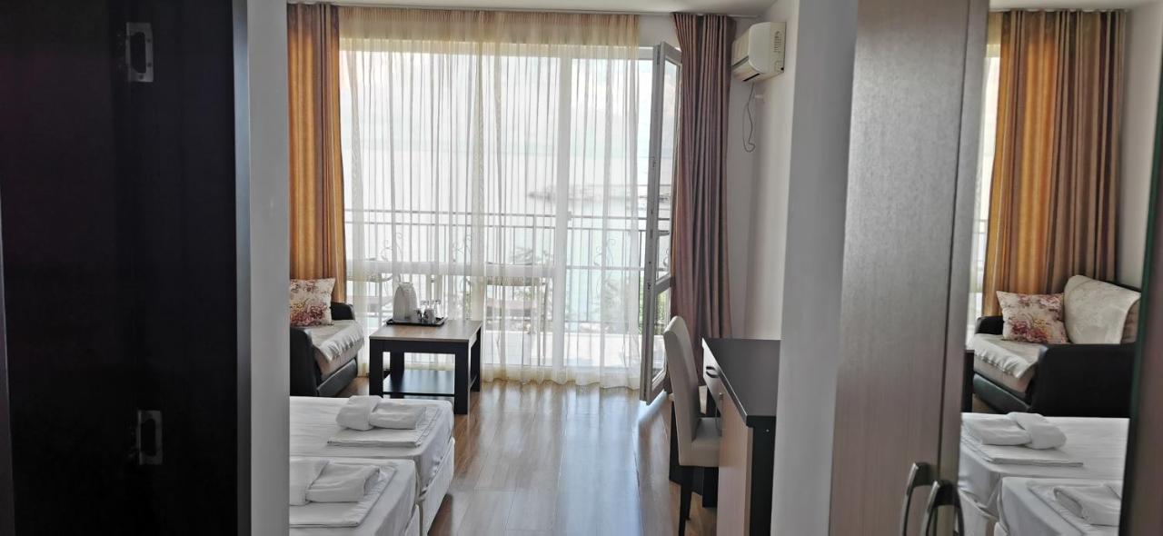 Villa Lazuren Bryag Černomorec Exteriér fotografie